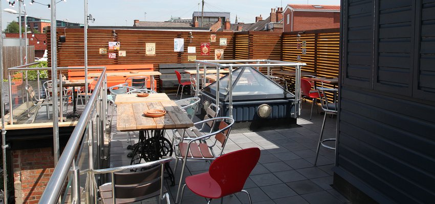 Black Horse Foxon St - Roof Garden 03- June 2015.JPG