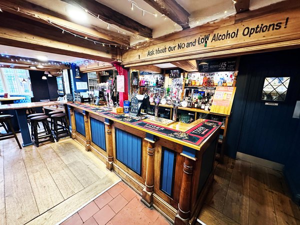 Coach and Horses - Bar Area 1.jpg