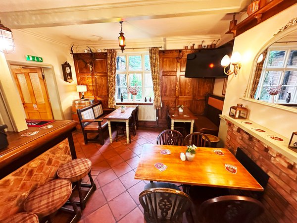 Everards - Cheney Arms - PUB 12.jpg